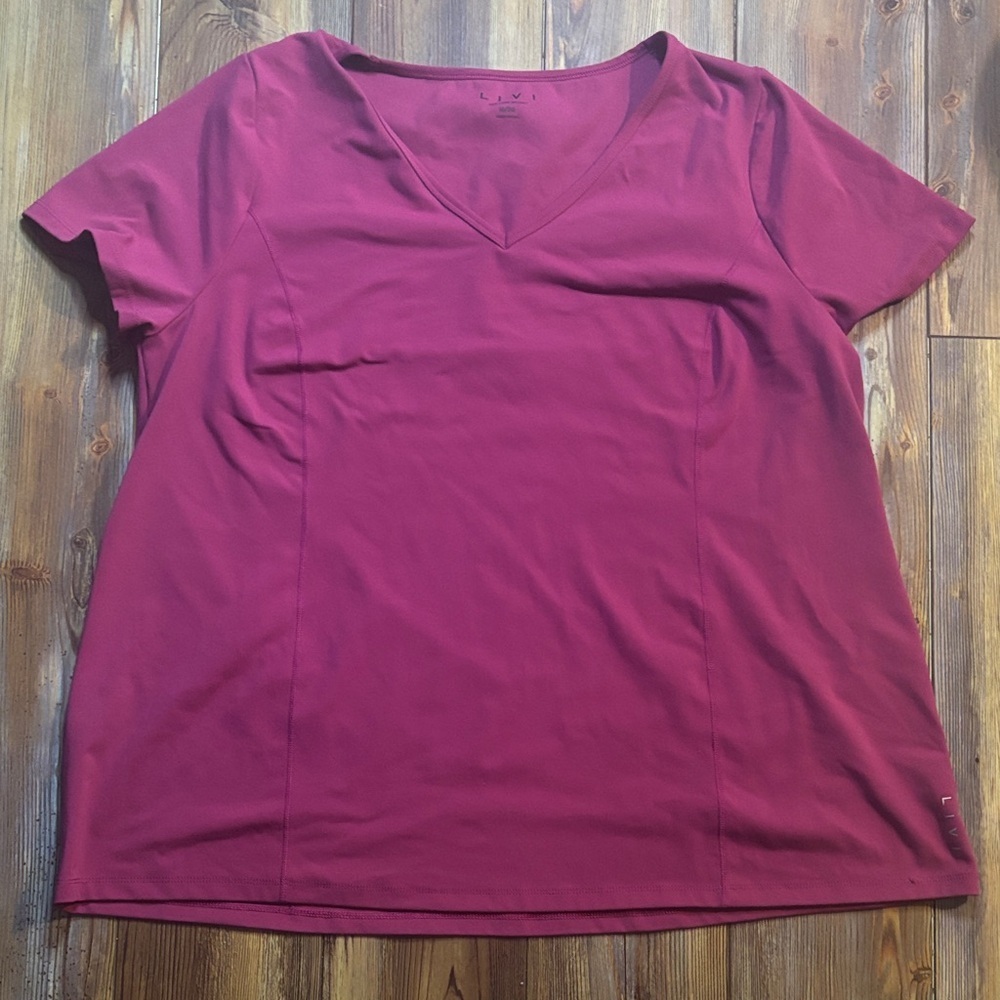 Livi Active Dark Pink  V-Neck Short Sleeve Top 18/20